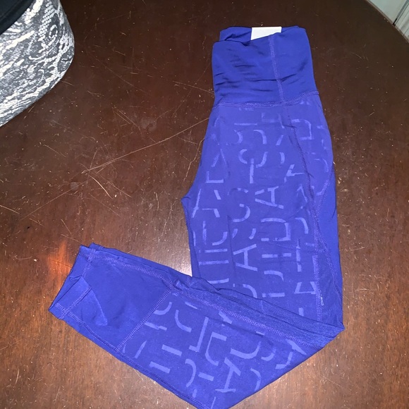 🌺$41 OFF RETAIL $60🌺NWT ADODAS LEGGINGS - Picture 1 of 4